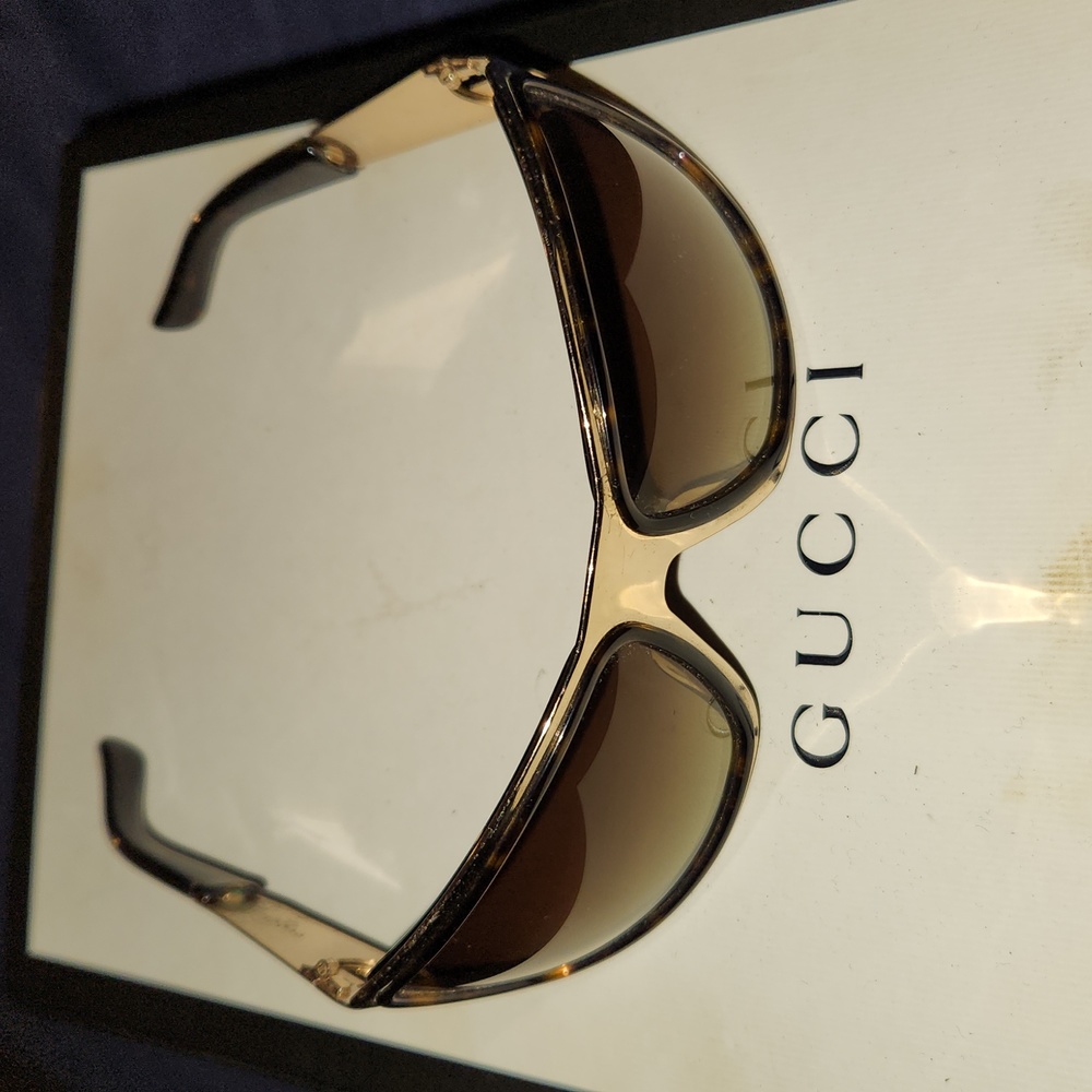 Gucci sunglasses